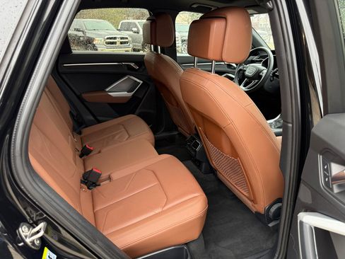 Used 2020 Audi Q3 2.0T Premium w/ Convenience Package image 26