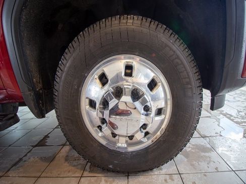 Used 2024 GMC Sierra 3500 Denali image 29