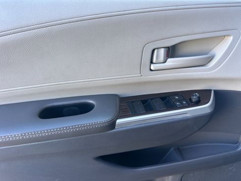 Used 2024 Toyota Sienna LE image 10