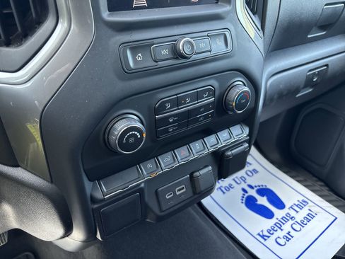 Used 2021 Chevrolet Silverado 1500 Custom image 20