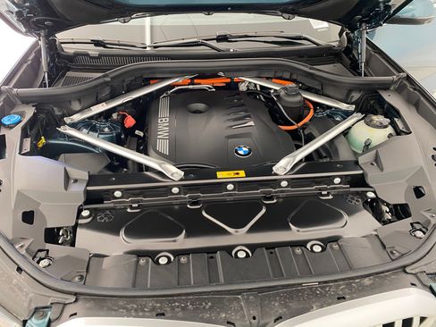New 2026 BMW X5 xDrive50e w/ Premium Package image 32