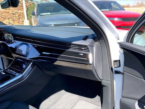 Used 2025 Audi Q7 3.0T Prestige image 17