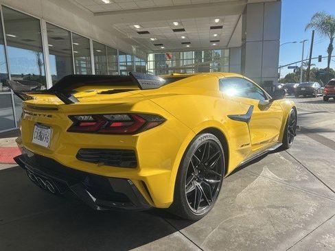 Used 2025 Chevrolet Corvette Z06 w/ Z07 Performance Package image 7