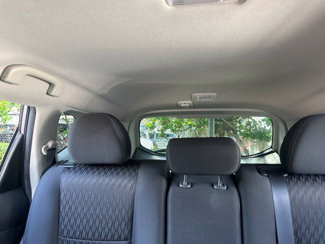 Used 2019 Nissan Rogue SV FWD image 22
