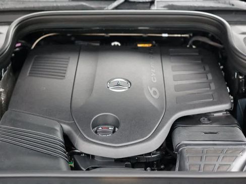 New 2026 Mercedes-Benz GLS 450 4MATIC image 35