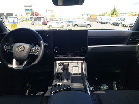 Used 2025 Lexus GX 550 AWD/4WD image 21