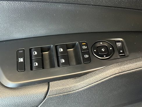 Certified 2026 Kia Sportage SX FWD image 12