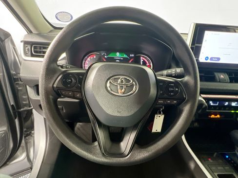 Used 2025 Toyota RAV4 LE FWD image 15