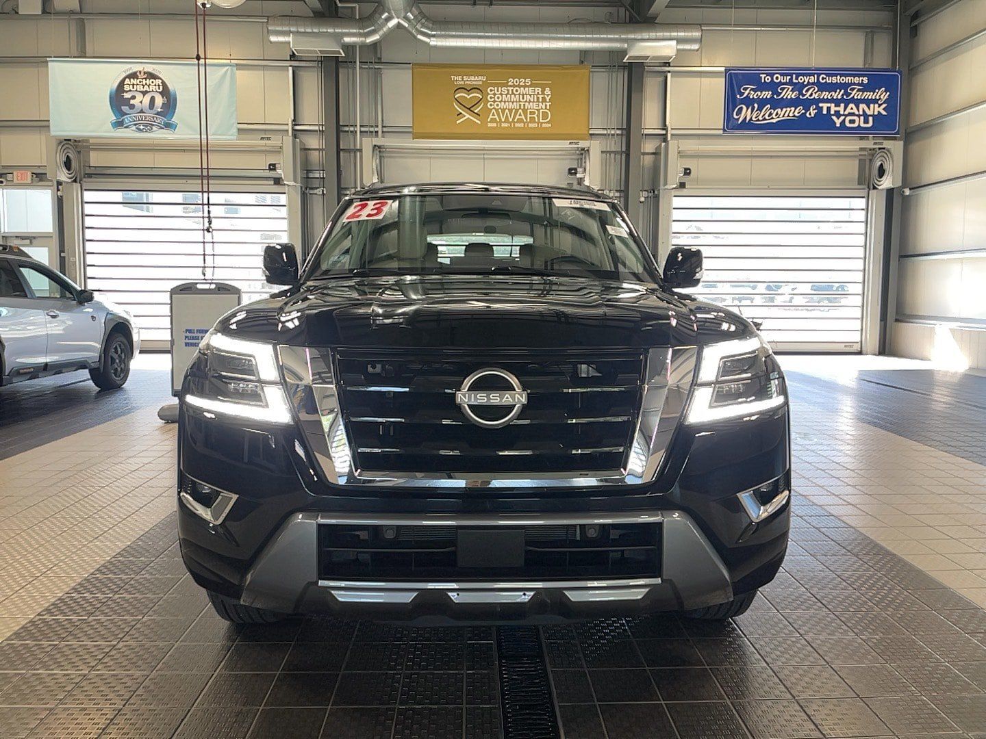 Used 2023 Nissan Armada SV w/ Cargo Package AWD/4WD image 2
