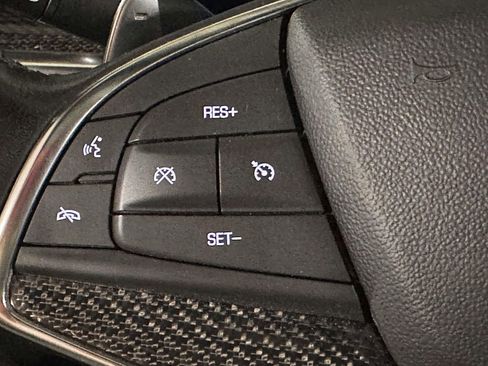 Used 2023 Cadillac XT5 Sportv w/ Technology Package image 22