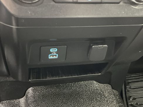 Certified 2020 Ford F250 XLT w/ XLT Value Package image 24