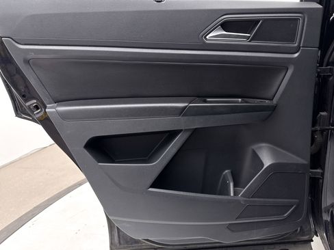 Used 2018 Volkswagen Atlas SE FWD image 27