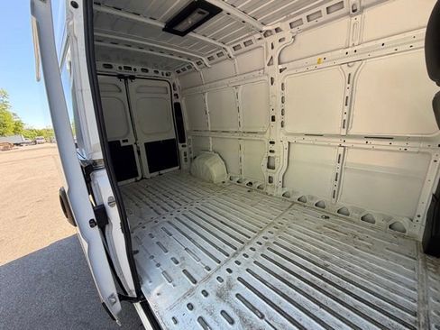 Used 2025 RAM ProMaster 2500 w/ Convenience Group FWD image 22