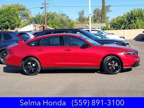 New 2025 Honda Accord SE image 3