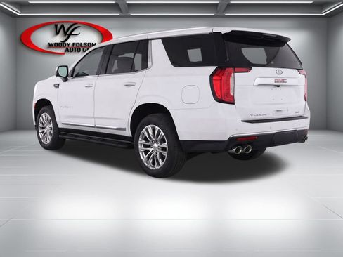 Used 2023 GMC Yukon SLT w/ SLT Premium Package RWD image 4