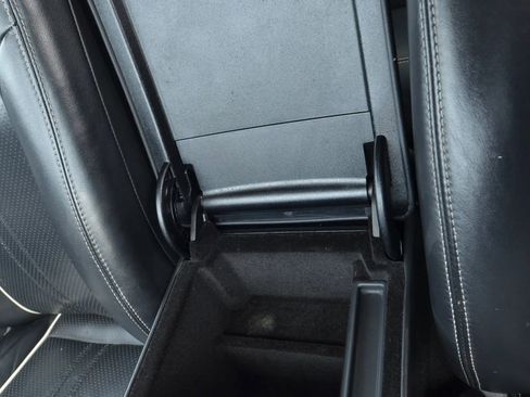 Used 2016 Jaguar XJ R-Sport image 27