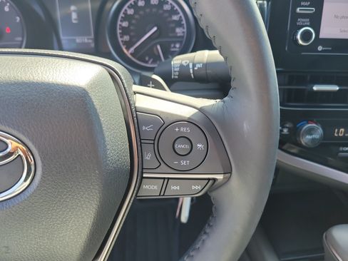 Used 2024 Toyota Camry SE FWD image 22