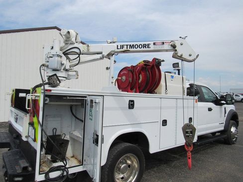 Used 2017 Ford F550 4x4 SuperCab Super Duty w/ Power Equipment Group image 54