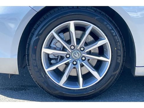 Used 2018 Acura TLX image 42