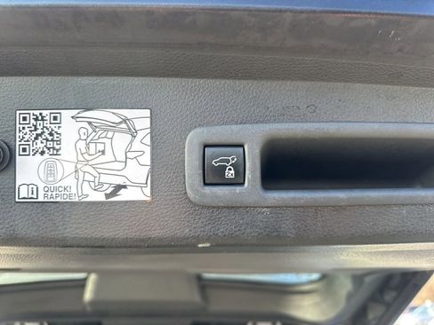 Used 2024 Toyota Sienna XLE image 30