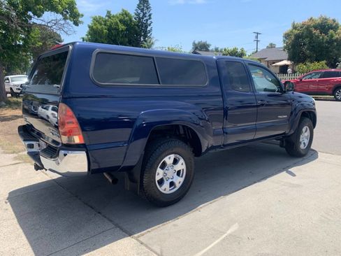 Used 2006 Toyota Tacoma PreRunner RWD image 7