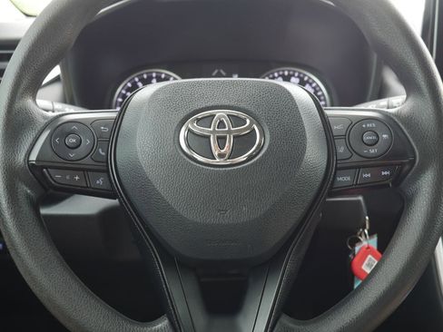 Used 2019 Toyota RAV4 LE w/ All Weather Liner Package AWD/4WD image 34