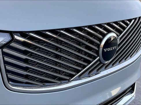 Used 2025 Volvo XC90 B6 Core w/ Protection Package Premier image 34