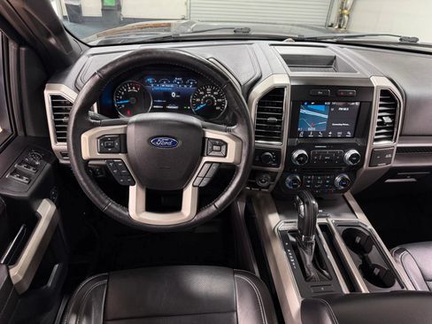 Used 2017 Ford F150 Lariat w/ Equipment Group 502A Luxury AWD/4WD image 26