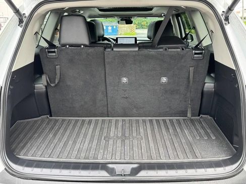 Used 2024 Toyota Grand Highlander AWD image 7
