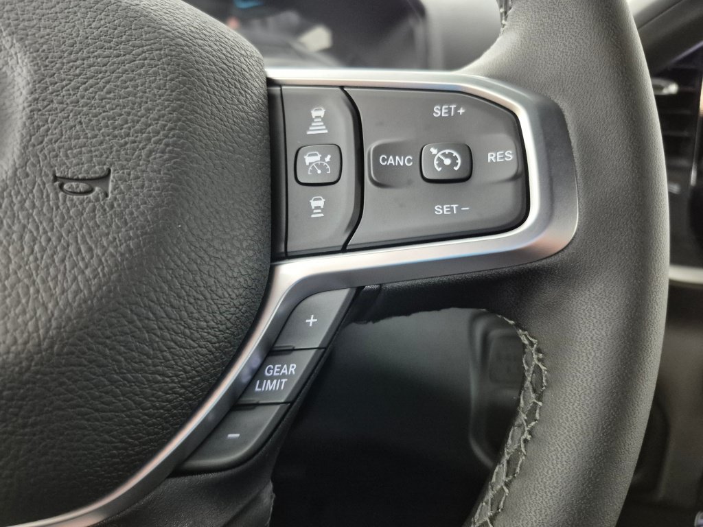 New 2026 RAM 3500 Big Horn AWD/4WD image 27