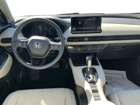 Used 2023 Honda HR-V LX image 10