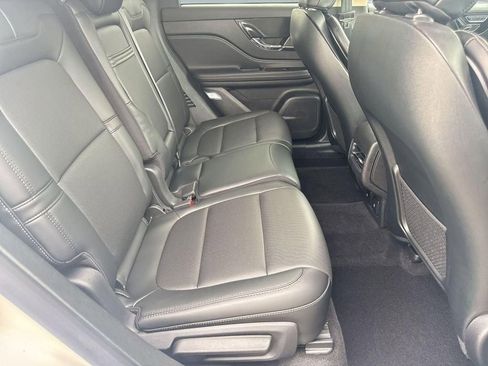 Used 2024 Lincoln Corsair AWD w/ Equipment Group 101A image 31