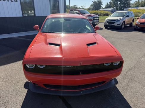 Used 2017 Dodge Challenger R/T Scat Pack w/ Leather Interior Group image 3