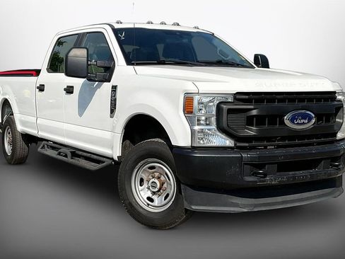 Used 2020 Ford F250 XL AWD/4WD image 3