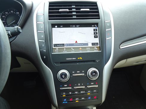 Used 2017 Lincoln MKC Reserve AWD/4WD image 16