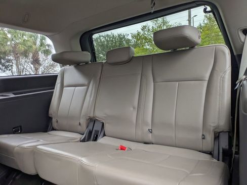 Used 2021 Ford Expedition XLT image 14