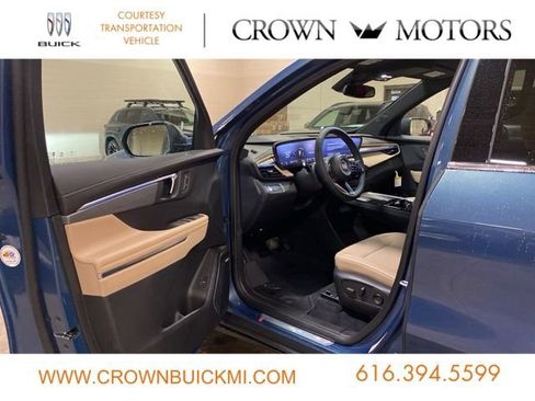 Used 2025 Buick Enclave Preferred w/ LPO, Floor Liner Package image 11