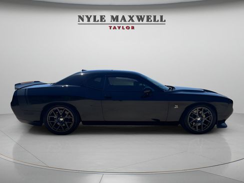 Used 2016 Dodge Challenger R/T Scat Pack w/ Leather Interior Group RWD image 3