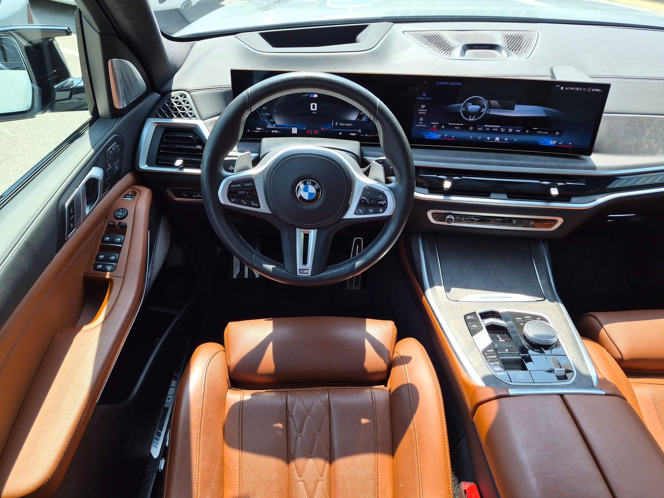 Used 2026 BMW X7 M60i AWD/4WD image 33