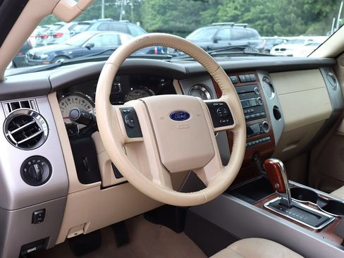 Used 2009 Ford Expedition EL 4WD image 16