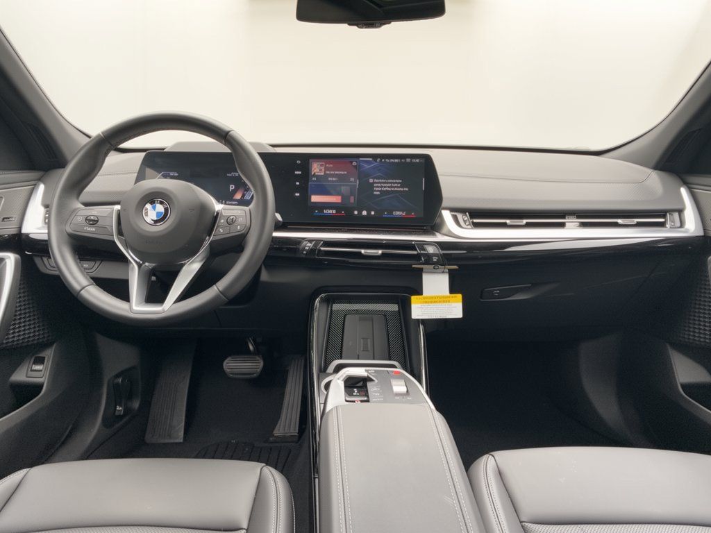 Used 2026 BMW X2 xDrive28i w/ Technology Package AWD/4WD image 17