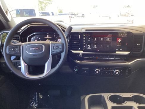 New 2025 GMC Sierra 1500 Elevation w/ X31 Off-Road Package AWD/4WD image 17