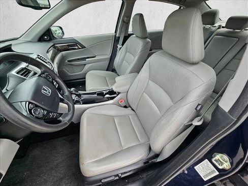 Used 2017 Honda Accord EX-L image 17