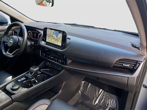 Used 2023 Nissan Rogue Platinum w/ Platinum Premium Package image 31