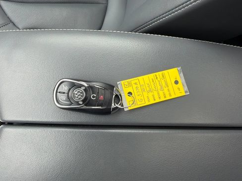 Used 2019 Buick Envision Essence AWD/4WD image 34