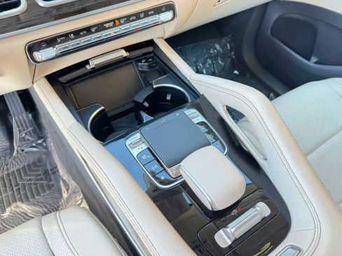Used 2020 Mercedes-Benz GLS 450 4MATIC image 21
