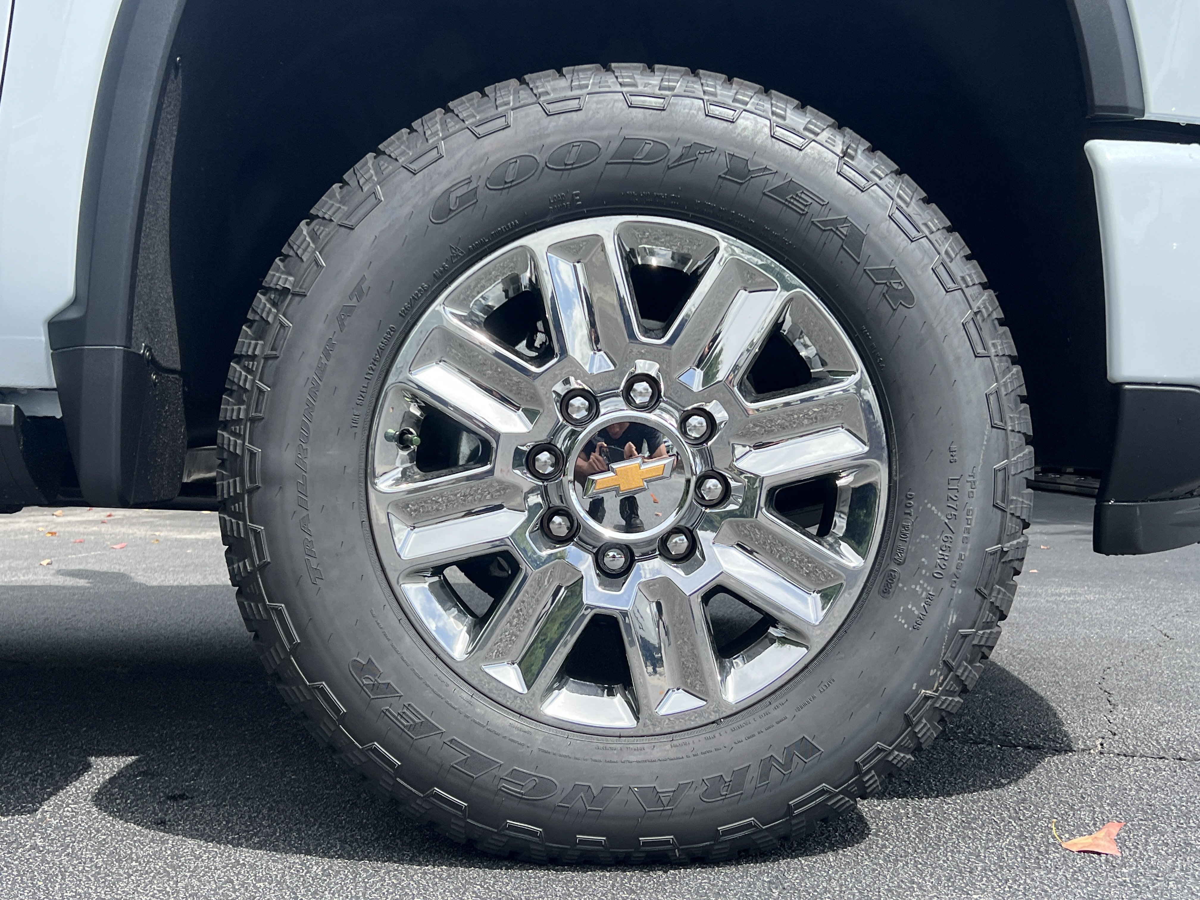 New 2026 Chevrolet Silverado 2500 High Country w/ High Country Premium Package AWD/4WD image 13