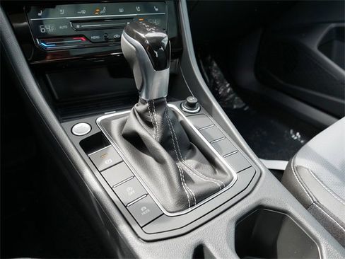 New 2025 Volkswagen Jetta SEL image 11