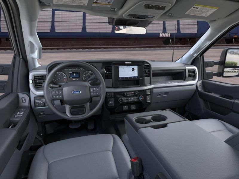 New 2026 Ford F250 XL w/ XL Chrome Package RWD image 9