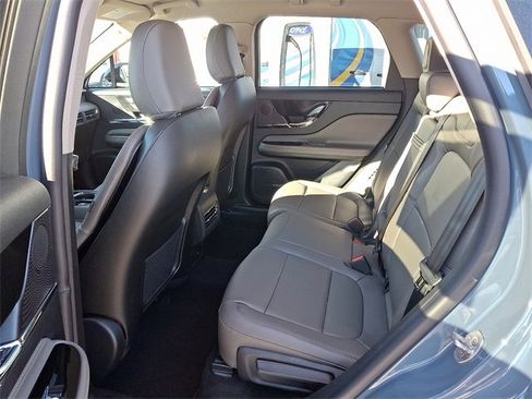 New 2025 Lincoln Corsair Premiere image 5